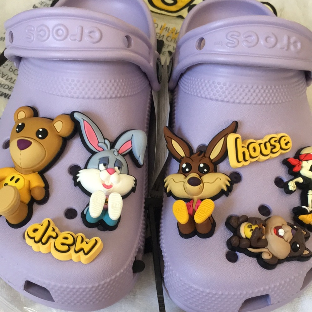 Bieber drew house crocs new